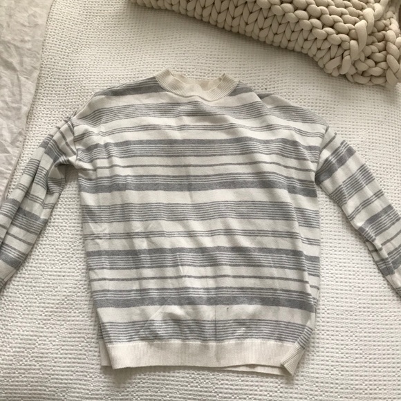 Oak + Fort sweater - Picture 3 of 3